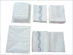 硬膜包裝紗布片Gauze swab in rigid-tray.png
